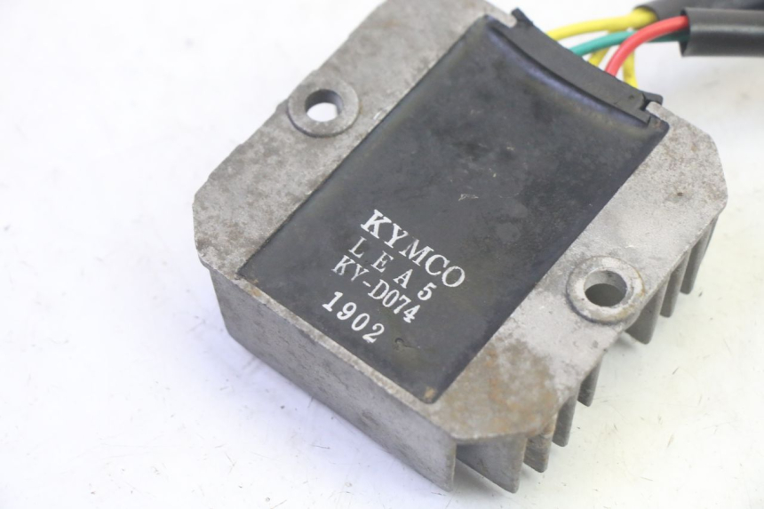 photo de CHARGING REGULATOR KYMCO AGILITY 16+ 4T 50 (2018 - 2023) - Zoom on usage condition