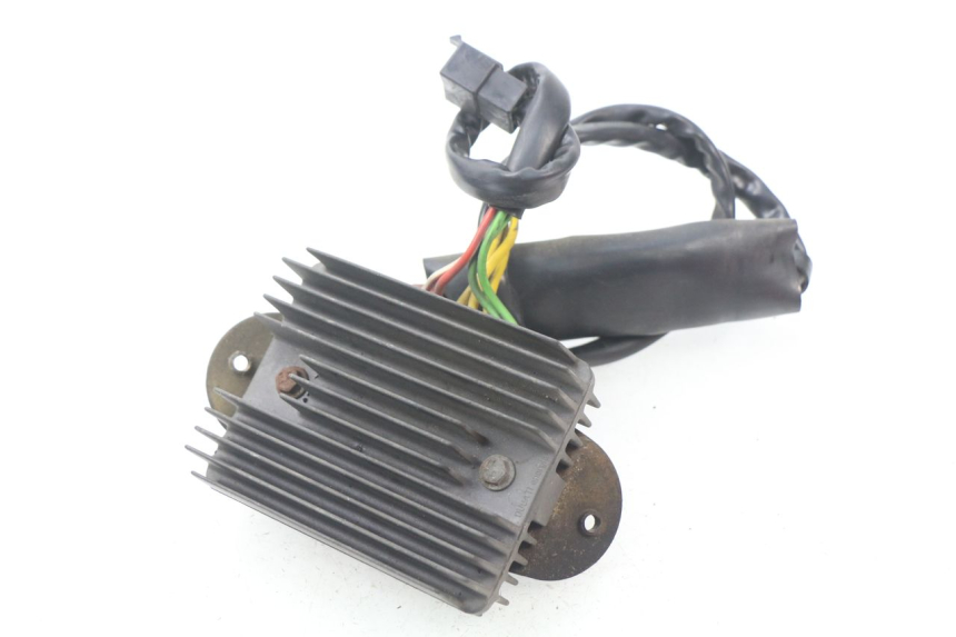 photo de REGULATOR PIAGGIO BEVERLY 500 (2003 - 2007) - Main view