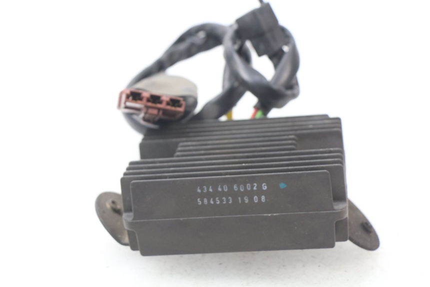 photo de REGULATOR PIAGGIO BEVERLY 500 (2003 - 2007) - Component detail