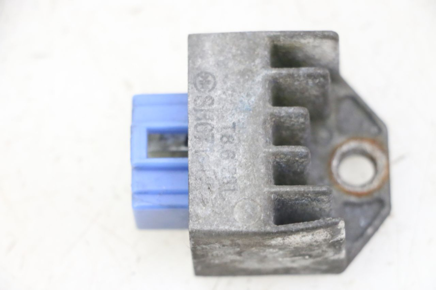 photo de REGULATOR MBK BOOSTER SPIRIT NAKED 50 (2004 - 2017)