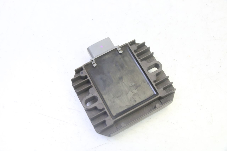 photo de CHARGING REGULATOR SUZUKI BURGMAN 125 (2007 - 2014)