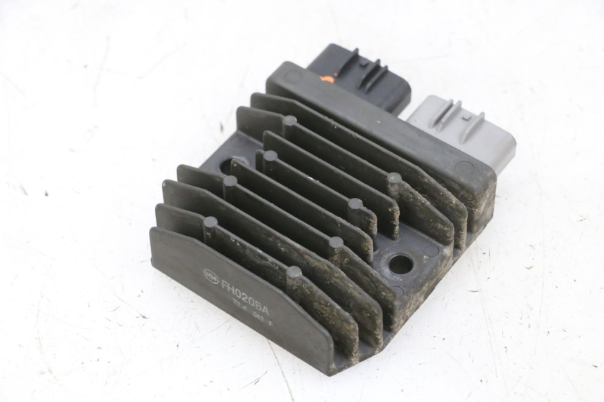 photo de REGULATOR SUZUKI BURGMAN 650 (2013 - 2020)