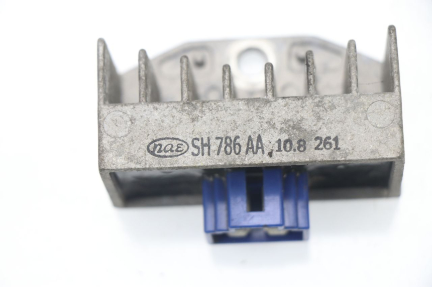 photo de REGULATOR HONDA CBF 125 (2009 - 2015)