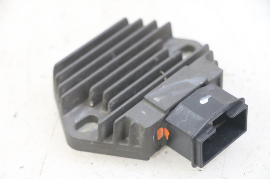 photo de CHARGING REGULATOR HONDA CBF 500 (2004 - 2007)