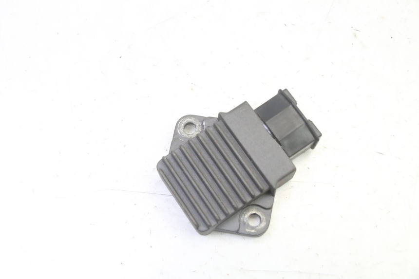 photo de REGULATOR HONDA CBR RR FIREBLADE 900 (1992 - 1994)
