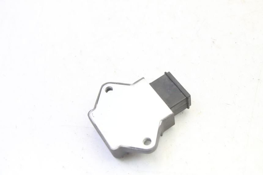 photo de REGULATOR HONDA CBR RR FIREBLADE 900 (1992 - 1994)