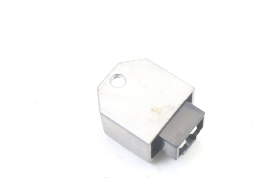 photo de CHARGING REGULATOR PEUGEOT CITYSTAR 2T 50 (2018 - 2021) - Alternative perspective