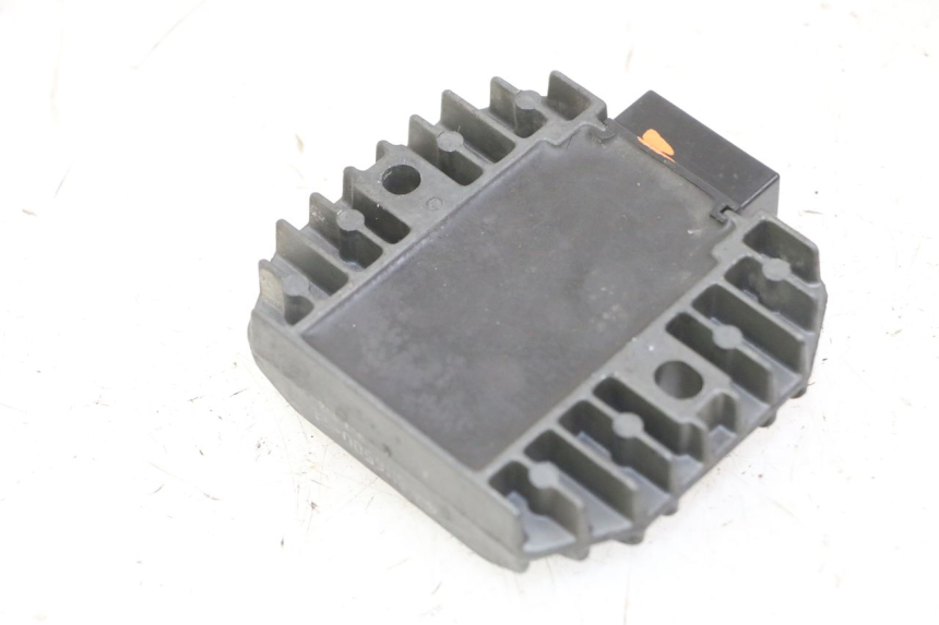 photo de REGULATOR PEUGEOT ELYSTAR 125 (2002 - 2007)