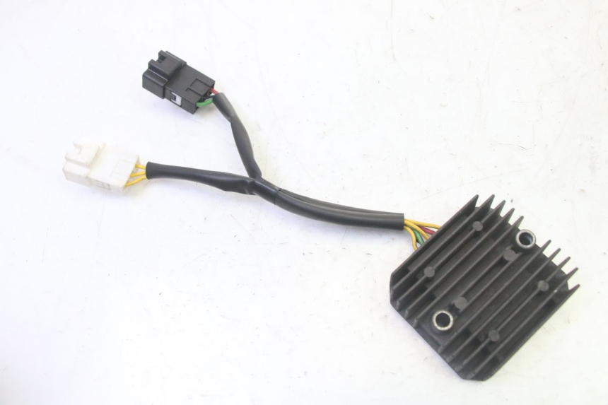 photo de CHARGING REGULATOR HONDA FES S-WING SWING ABS 125 (2007 - 2015)