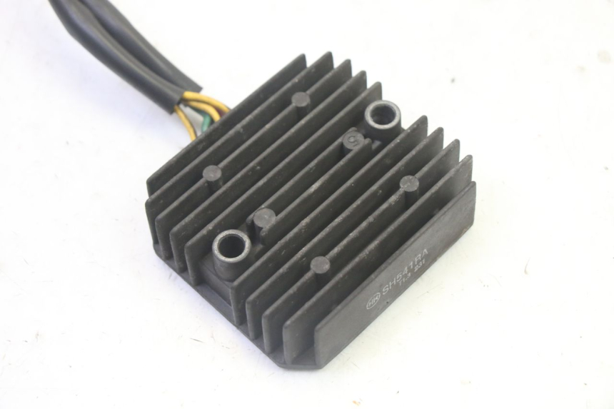 photo de CHARGING REGULATOR HONDA FES S-WING SWING ABS 125 (2007 - 2015)