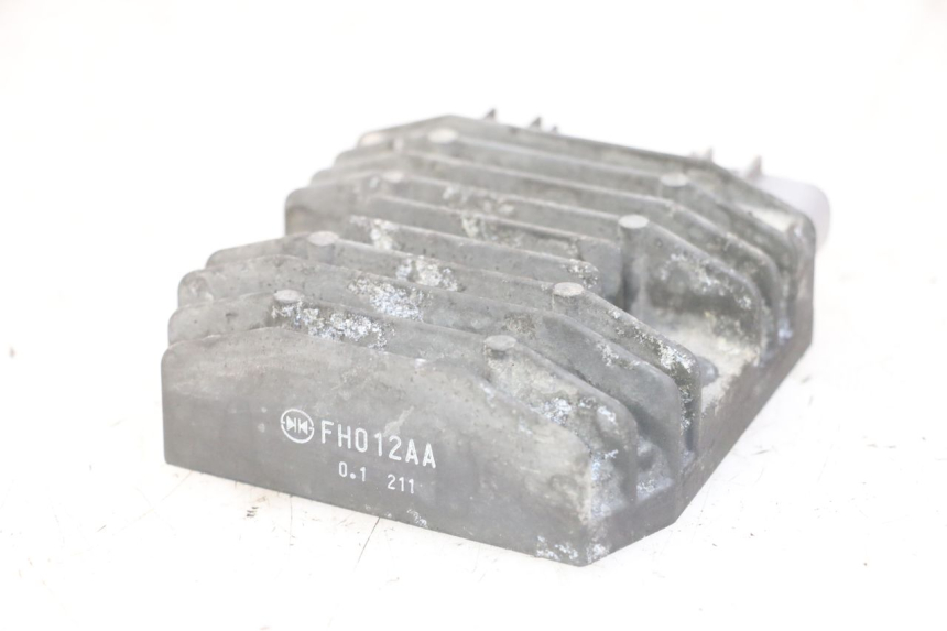 photo de CHARGING REGULATOR YAMAHA FJR ABS 1300 (2006 - 2012)