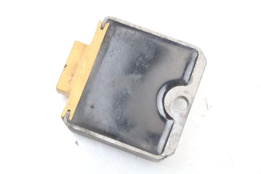 photo de REGULATOR PIAGGIO FLY 4T 50 (2004 - 2010)