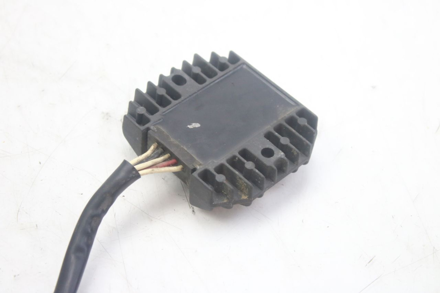 photo de CHARGING REGULATOR YAMAHA FZS FAZER 600 (1998 - 2001)