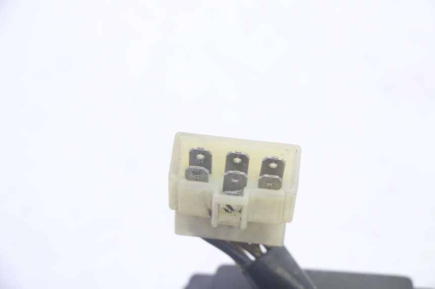 photo de REGULATOR KAWASAKI GPX R WARBIRD 600 (1988 - 1993) - Technical close-up