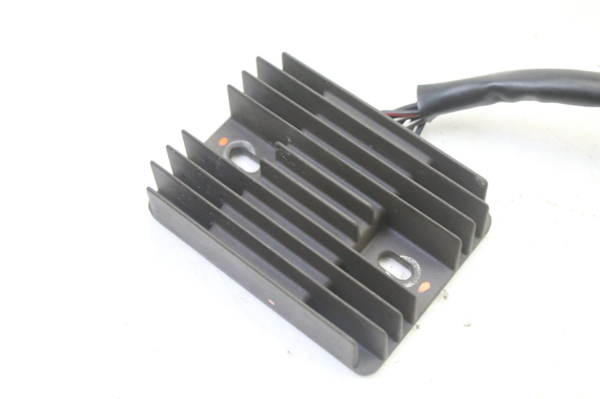 photo de REGULATOR SUZUKI GSR 750 (2011 - 2017)