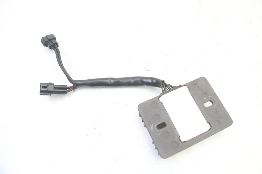photo de REGULATOR SUZUKI GSR 750 (2011 - 2017)