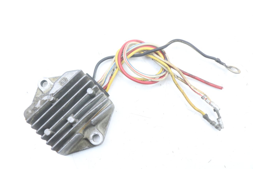 photo de REGULATOR SUZUKI GSX E 250 (1982 - 1983)