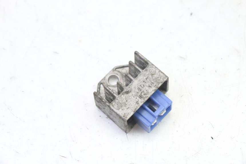 photo de REGULATOR YAMAHA JOG R 50 (2004 - 2014)
