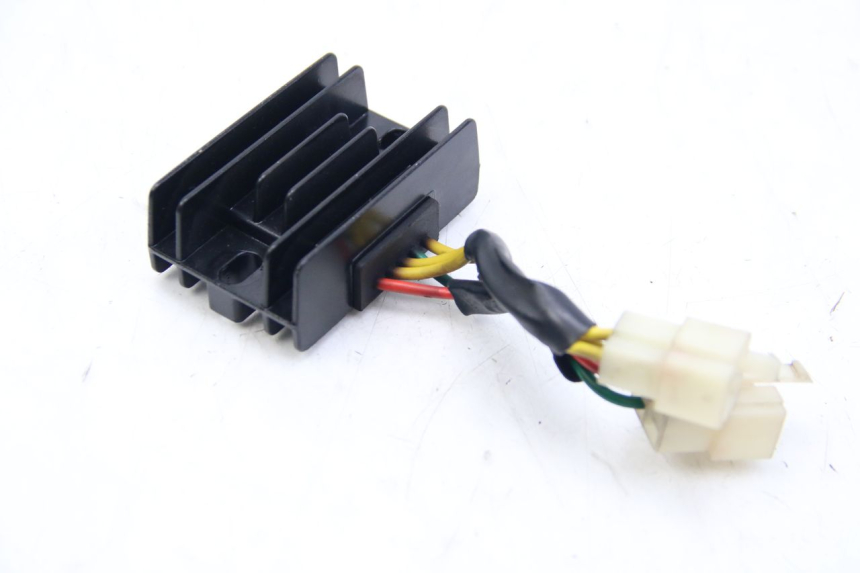 photo de CHARGING REGULATOR PEUGEOT KISBEE 2T 50 (2018 - 2022)