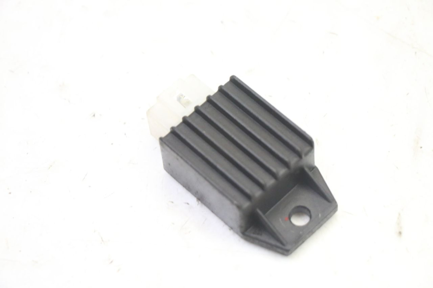 photo de CHARGING REGULATOR PEUGEOT KISBEE 2T 50 (2010 - 2017)