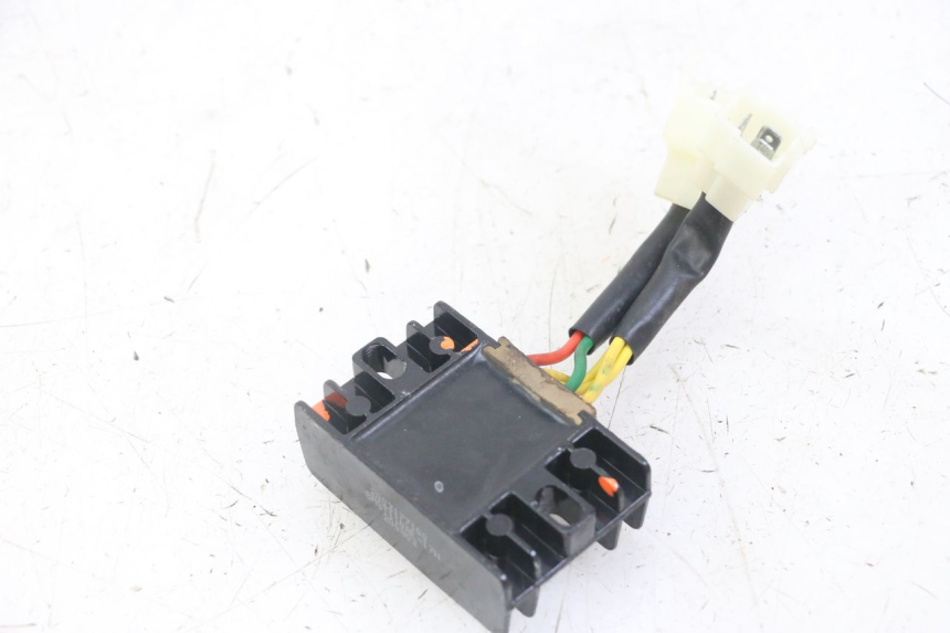 photo de CHARGING REGULATOR PEUGEOT KISBEE 4T 50 (2018 - 2022)