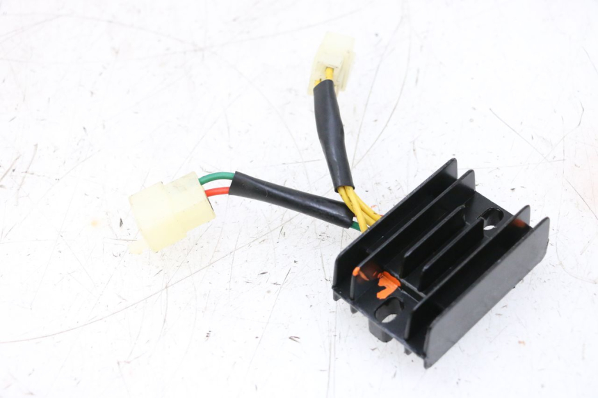 photo de CHARGING REGULATOR PEUGEOT KISBEE 4T 50 (2018 - 2022) - Main view