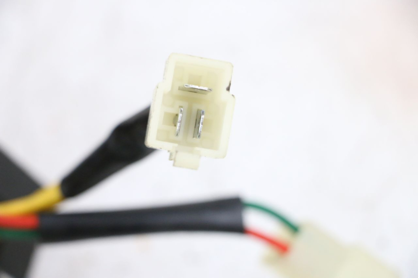 photo de CHARGING REGULATOR PEUGEOT KISBEE 4T 50 (2018 - 2022) - Alternative perspective