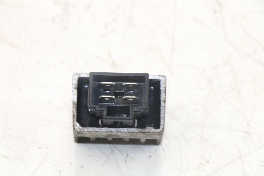 photo de REGULATOR PEUGEOT LUDIX PRO 2T 50 (2010 - 2017)