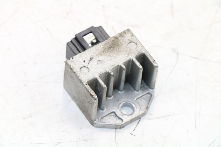 photo de CHARGING REGULATOR MBK OVETTO ONE 2T 50 (2013 - 2017)