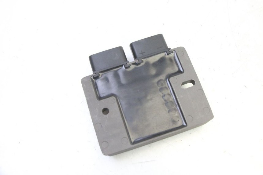 photo de REGULATOR PIAGGIO MP3 HPE 310 (2024 - 2025)