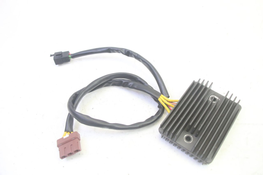 photo de CHARGING REGULATOR PIAGGIO MP3 RL 250 (2007 - 2010) - Main view