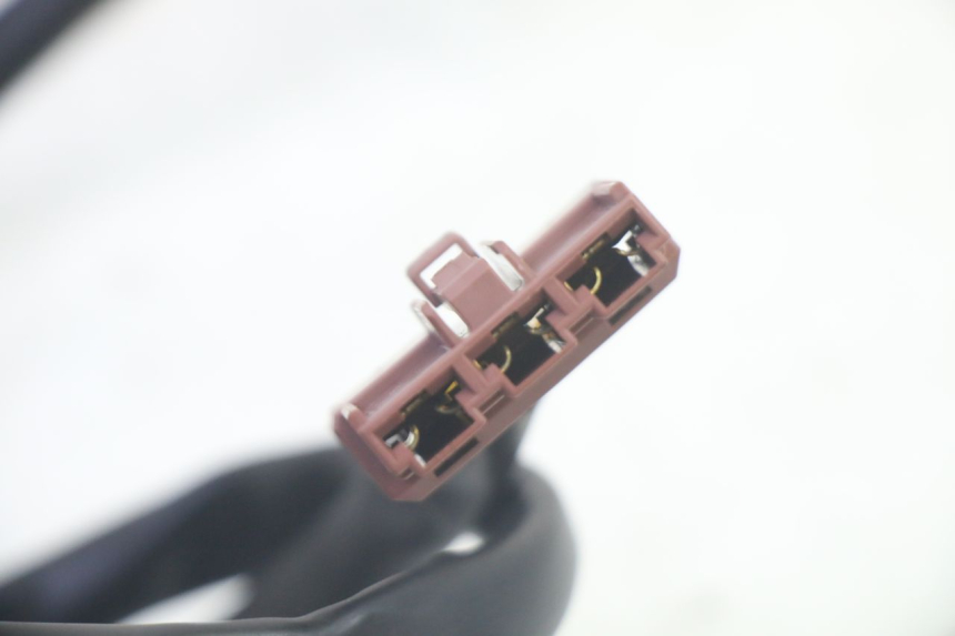 photo de CHARGING REGULATOR PIAGGIO MP3 RL 250 (2007 - 2010) - Fixing points details