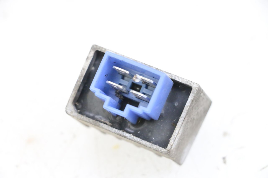photo de REGULATOR YAMAHA NEO'S NEOS 2T 50 (1998 - 2007) - Component detail