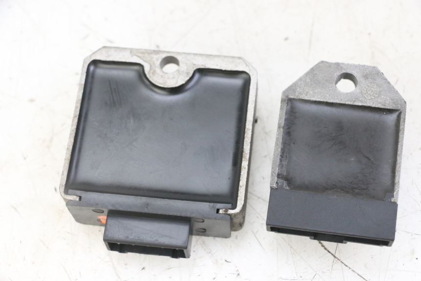 photo de CHARGING REGULATOR PIAGGIO NEW TYPHOON 50 (2018 - 2021)