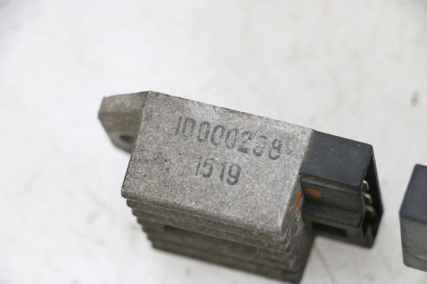 photo de CHARGING REGULATOR PIAGGIO NEW TYPHOON 50 (2018 - 2021) - Component detail