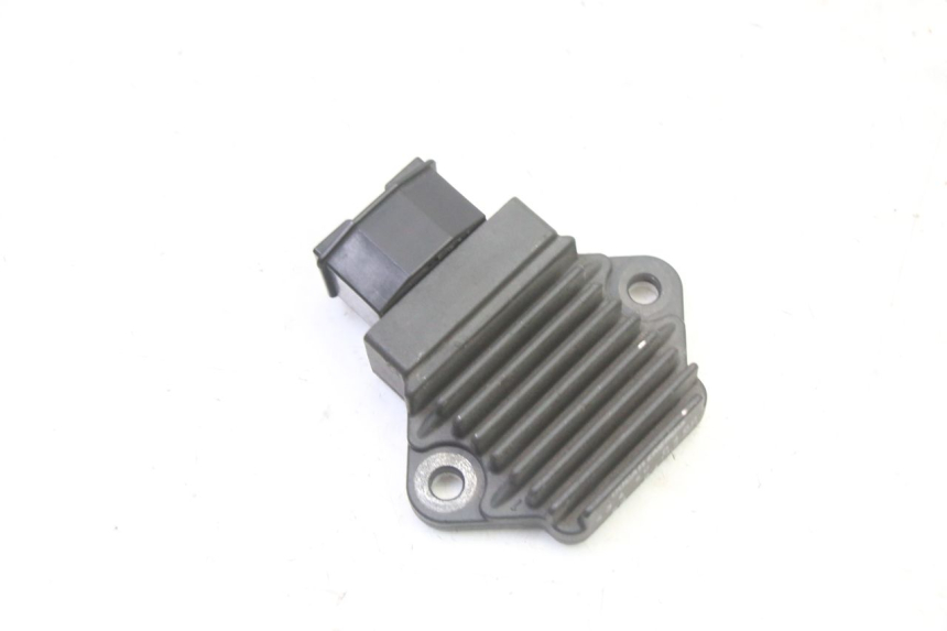 photo de REGULATOR CHARGE HONDA NTV DEAUVILLE 650 (2001 - 2006)
