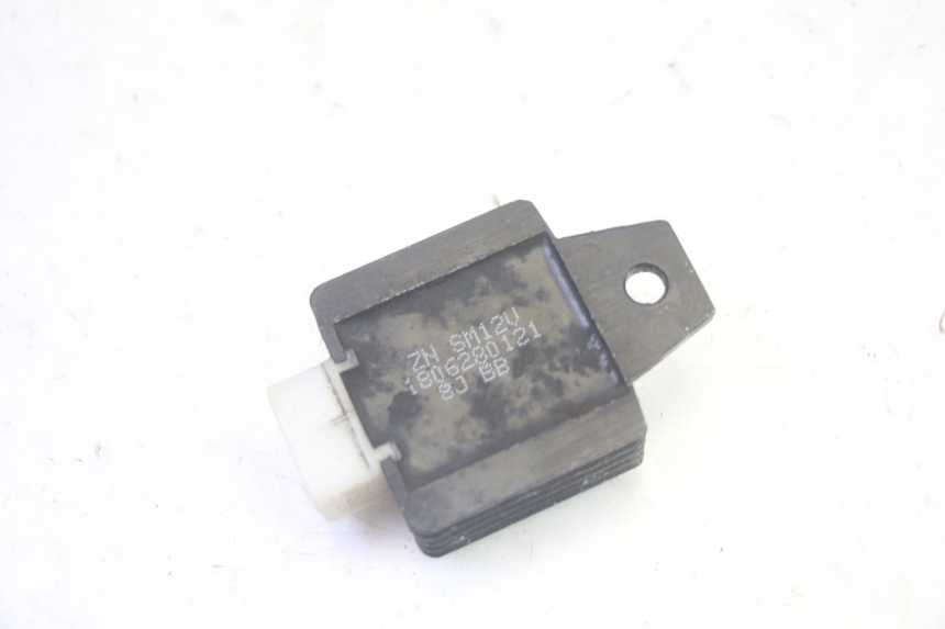 photo de REGULATOR JM MOTORS OLDIES GT 4T 50 (2018 - 2025) - Zoom on usage condition