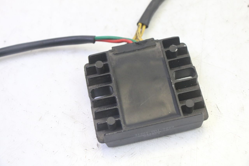 photo de REGULATOR SYM ORBIT III 3 4T 50 (2021 - 2025) - Alternative perspective