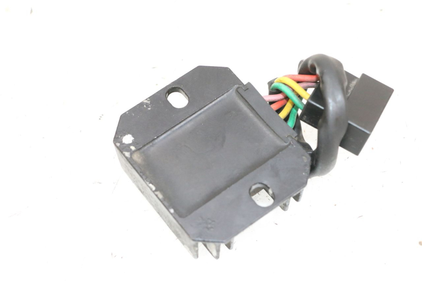 photo de CHARGING REGULATOR SYM ORBIT III 3 4T 50 (2018 - 2021) - Alternative perspective