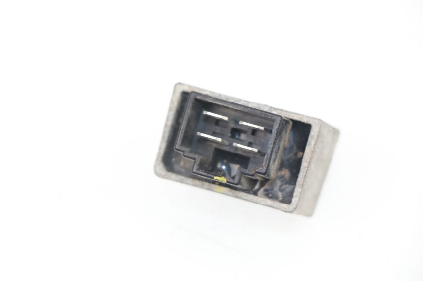 photo de REGULATOR PEUGEOT LUDIX ONE 50 (2004 - 2006)
