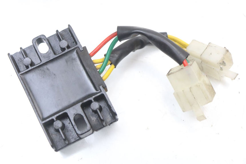 photo de REGULATOR PEUGEOT STREETZONE I 2T 50 (2018 - 2020)