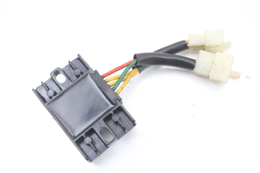 photo de REGULATOR PEUGEOT STREETZONE I 2T 50 (2018 - 2020)