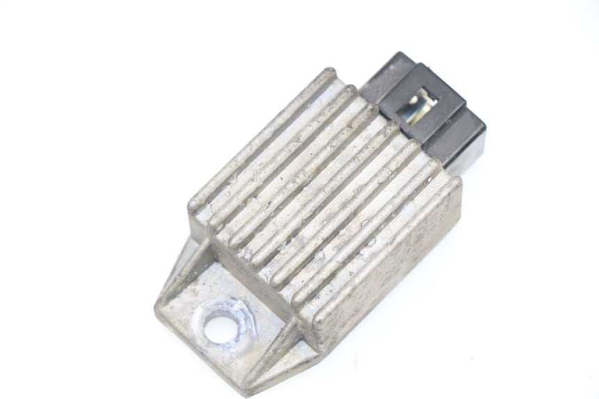 photo de CHARGING REGULATOR PEUGEOT TREKKER 50 (1998 - 2004)