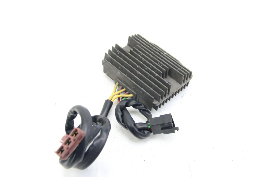 photo de CHARGING REGULATOR PIAGGIO VESPA GTS SUPER IE 125 (2009 - 2016)