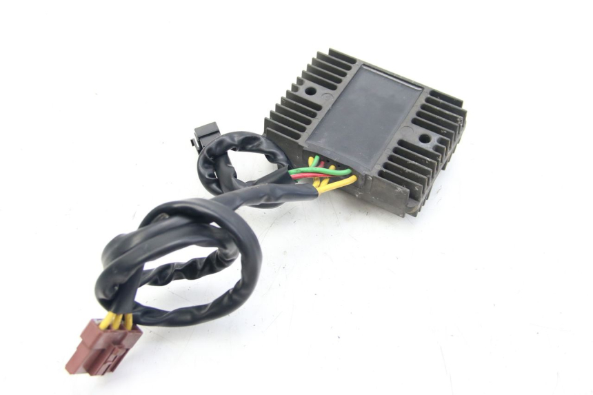 photo de CHARGING REGULATOR PIAGGIO VESPA GTS SUPER IE 125 (2009 - 2016)