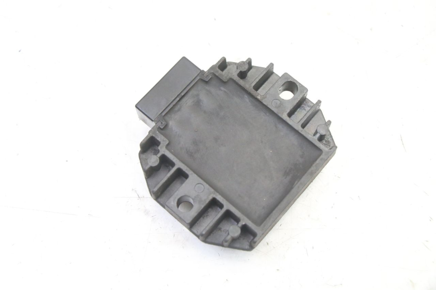 photo de CHARGING REGULATOR PIAGGIO X8 125 (2004 - 2007)