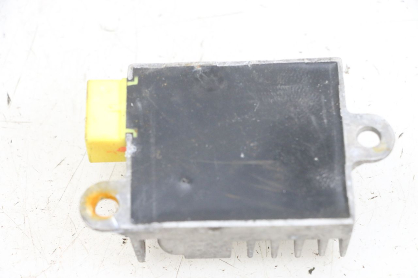 photo de REGULATOR EFUN PUSA 1 - Technical close-up