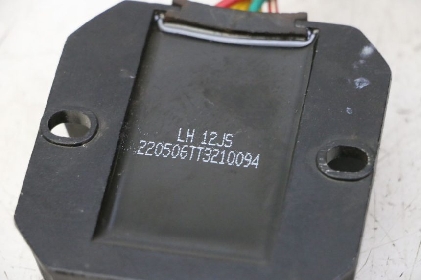 photo de REGULATOR MAG POWER R-STREET 50 (2016 - 2025)
