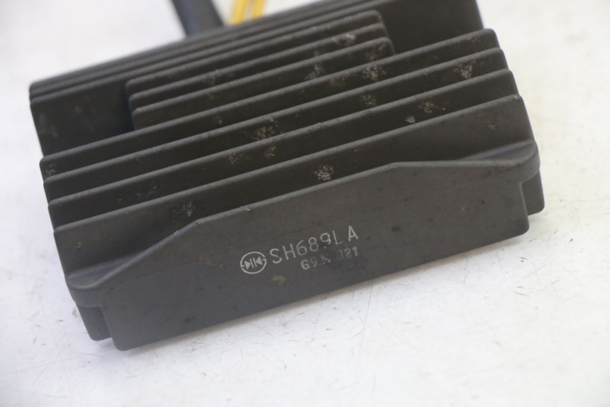 photo de CHARGING REGULATOR PEUGEOT SATELIS 125 (2006 - 2009)