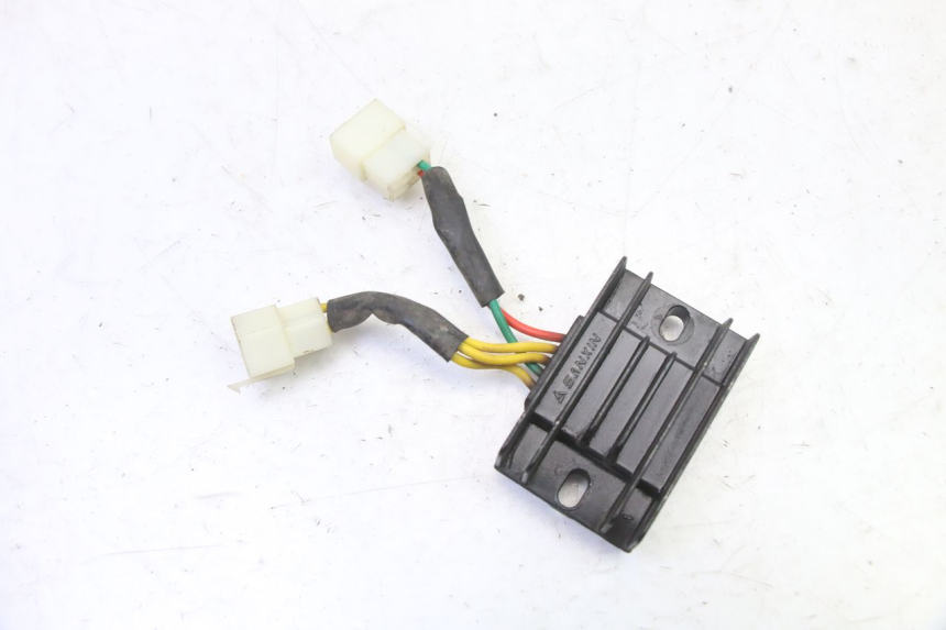 photo de REGULATOR PEUGEOT STREETZONE I 2T 50 (2018 - 2020)